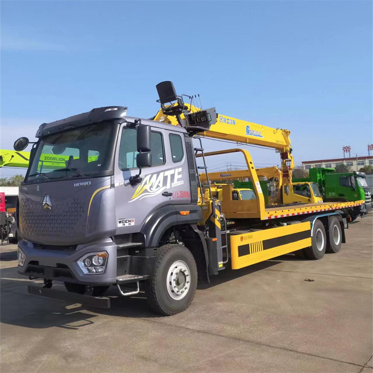 howo tow truck mounted crane 14ton lifting capacity right front