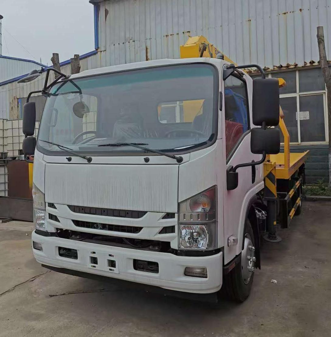 isuzu tow truck with 3.2ton crane (4)