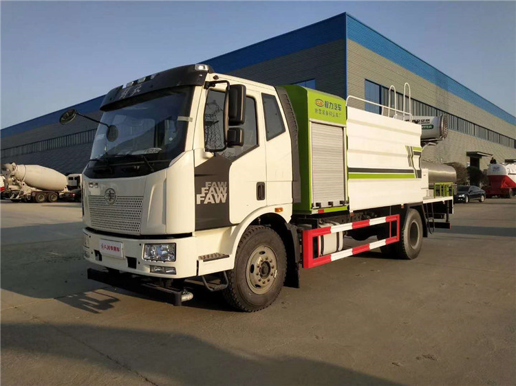 FAW 12m³ water truck with fog cannon