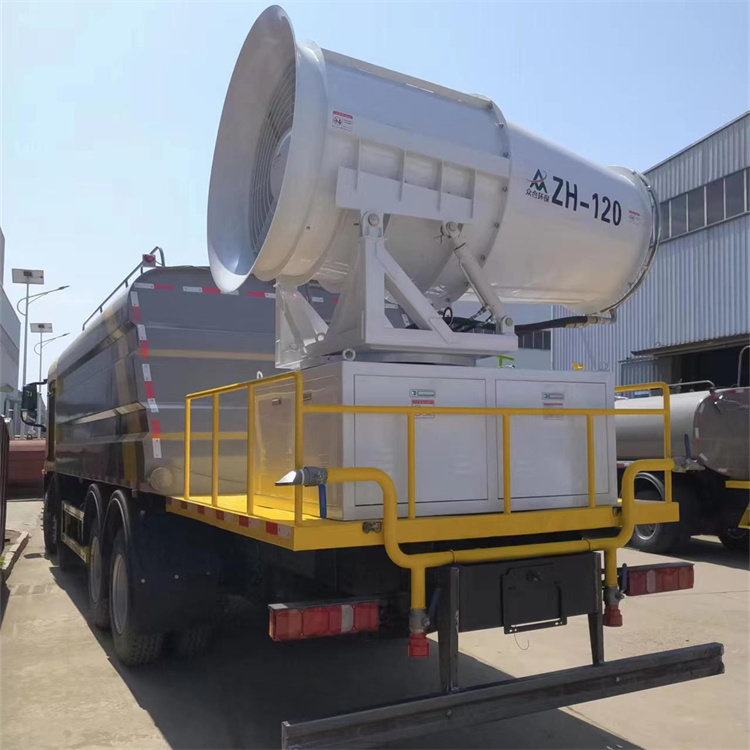 Strak 21m³ water truck with fog cannon
