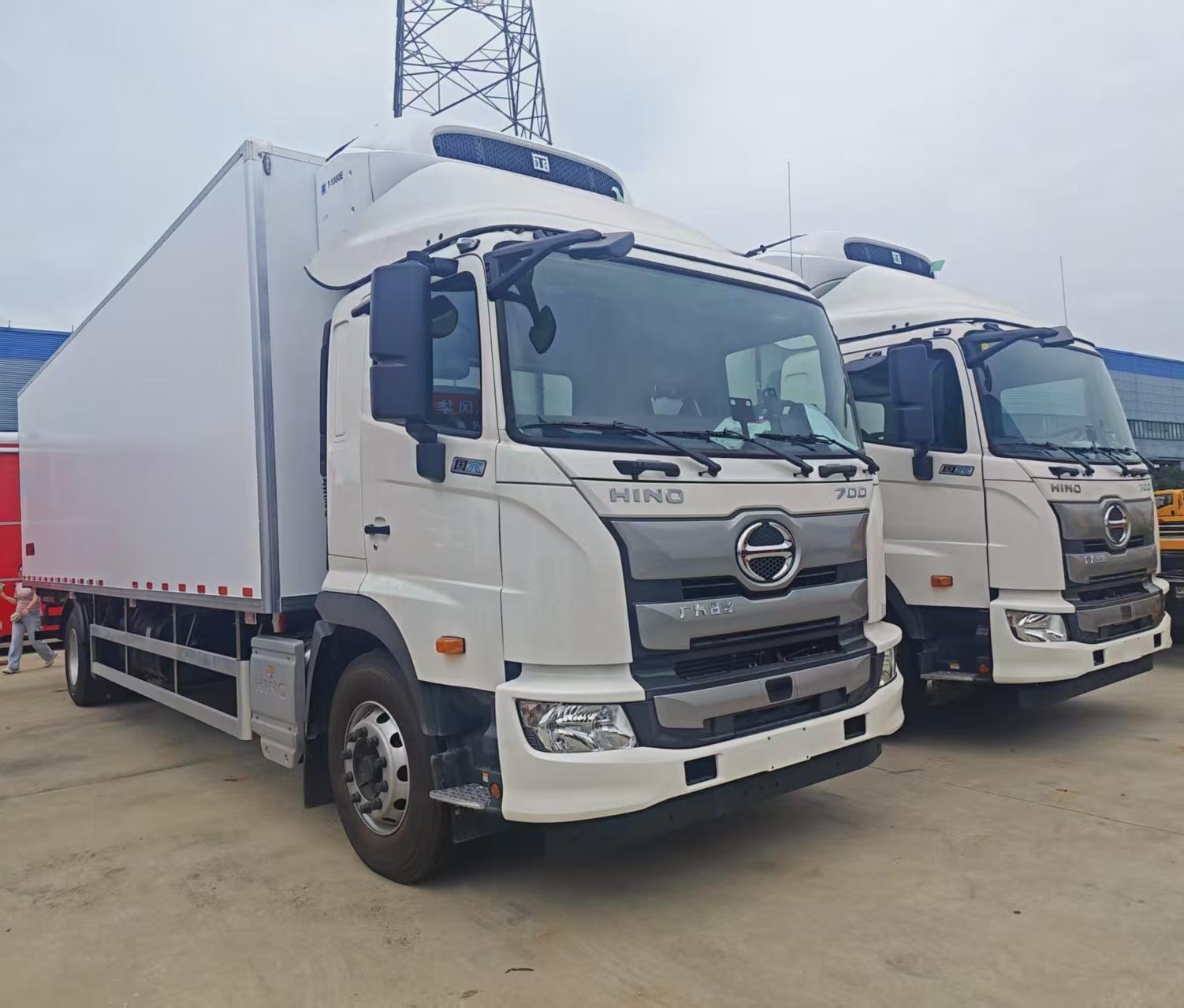 Hino H700 freezer truck from China factory