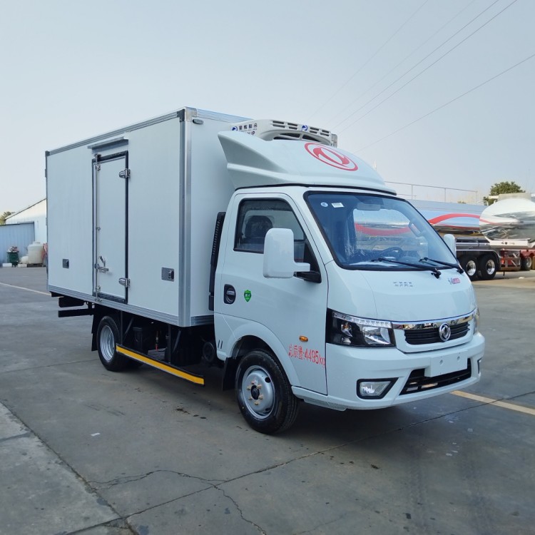 dongfeng-3.5m-freezer-truck-10