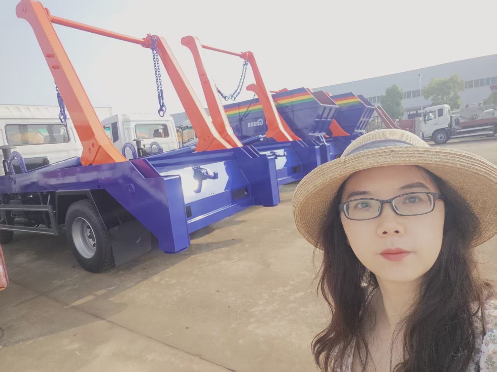 dongfeng 12ton 15ton skip loader garbage truck optional vehicle color