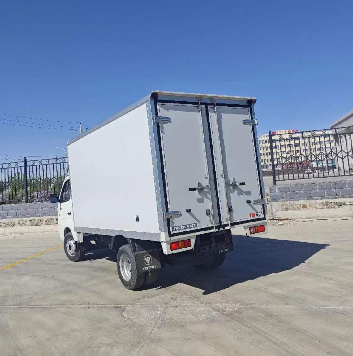 foton insulated van without freezer unit